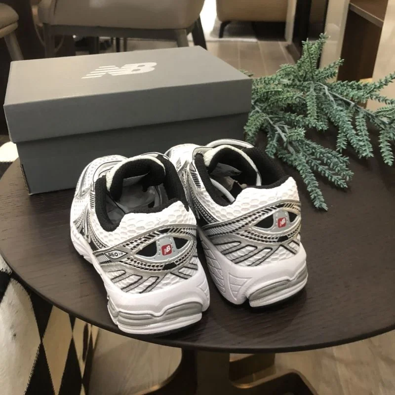 NEW BALANCE SHOES WrinkleFree 30048