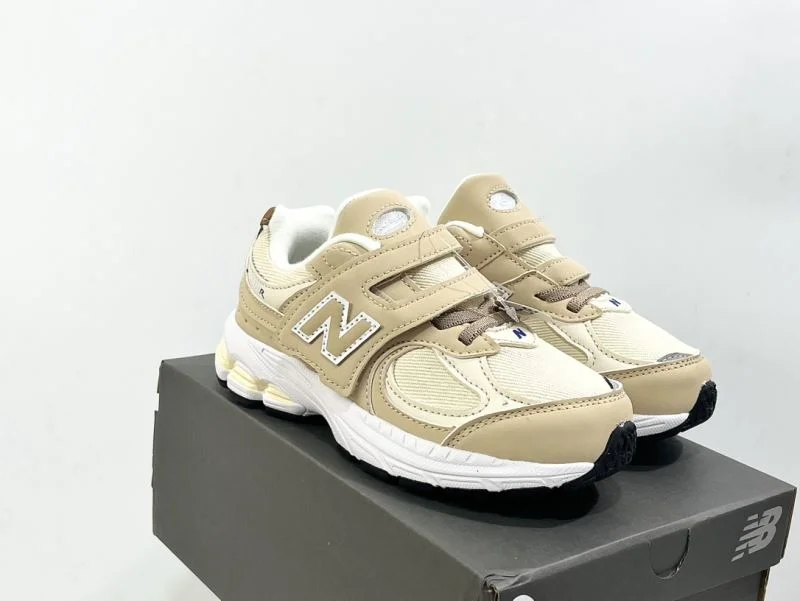 WellDesigned NEW BALANCE SHOES 28770