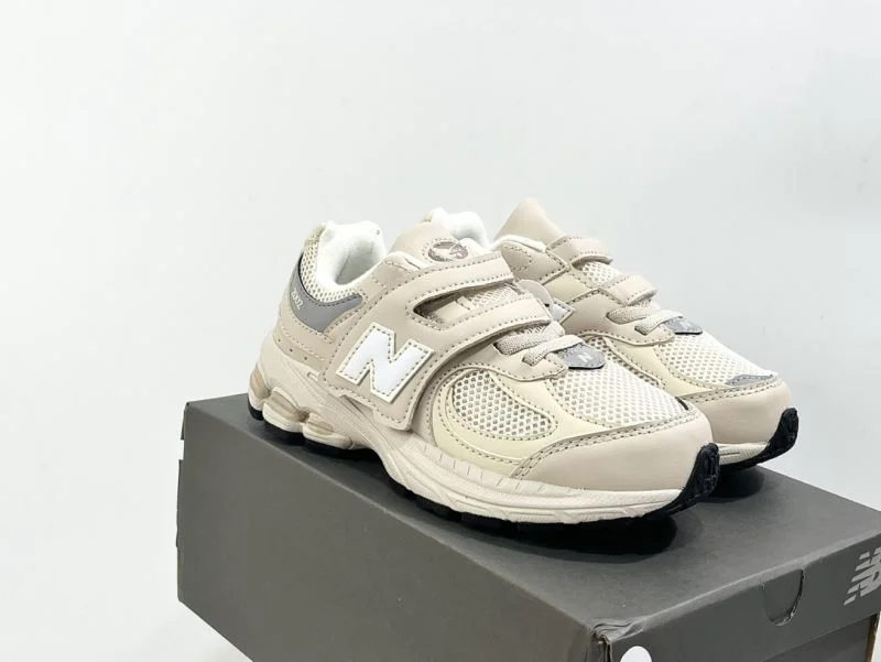 WellDesigned NEW BALANCE SHOES 28770