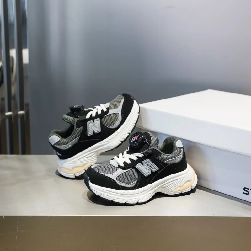 Durable NEW BALANCE SHOES 28765