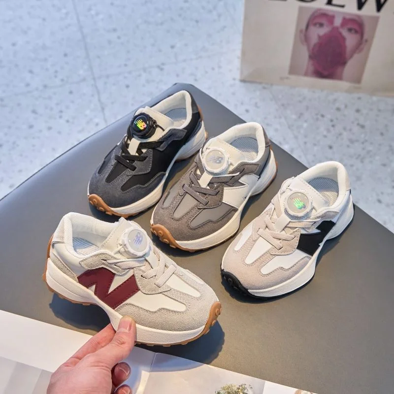 Resilient NEW BALANCE SHOES 28749
