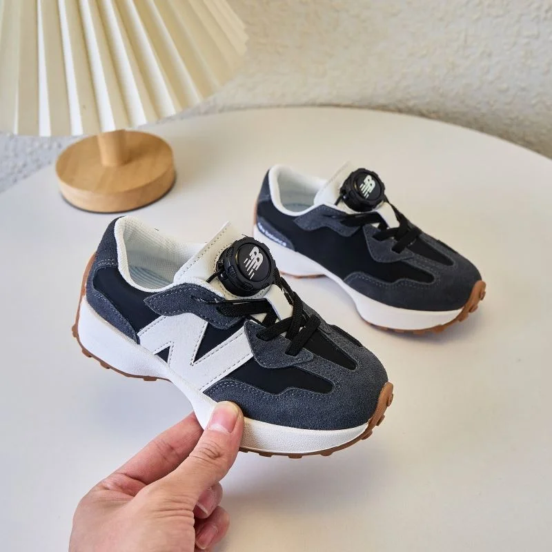Resilient NEW BALANCE SHOES 28749