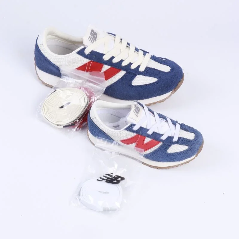 Resilient NEW BALANCE SHOES 28746
