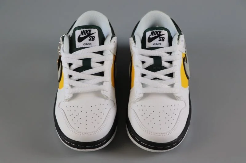 Vibrant NIKE SHOES 30039