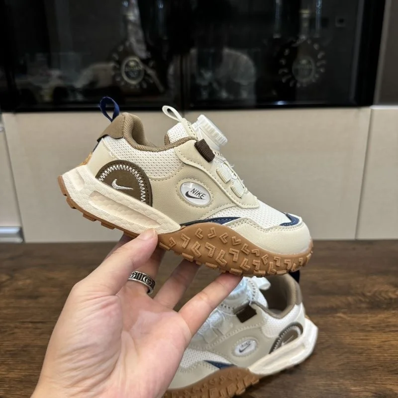 NIKE SHOES Classic 30022