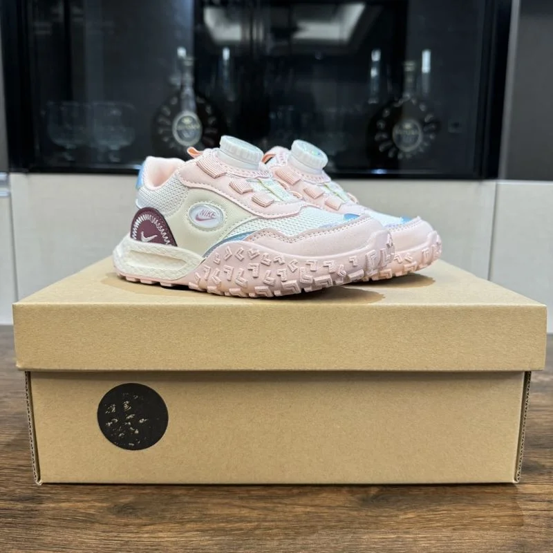 NIKE SHOES Tailored 30021