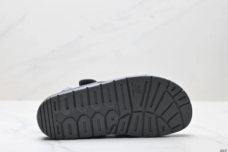 Stylish New Balance Sandals 2262