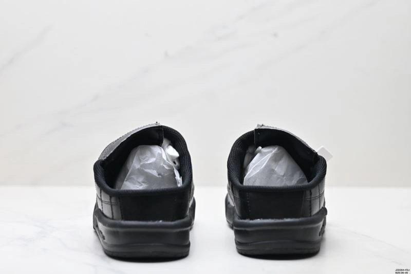 Trendsetting New Balance Sandals 2336