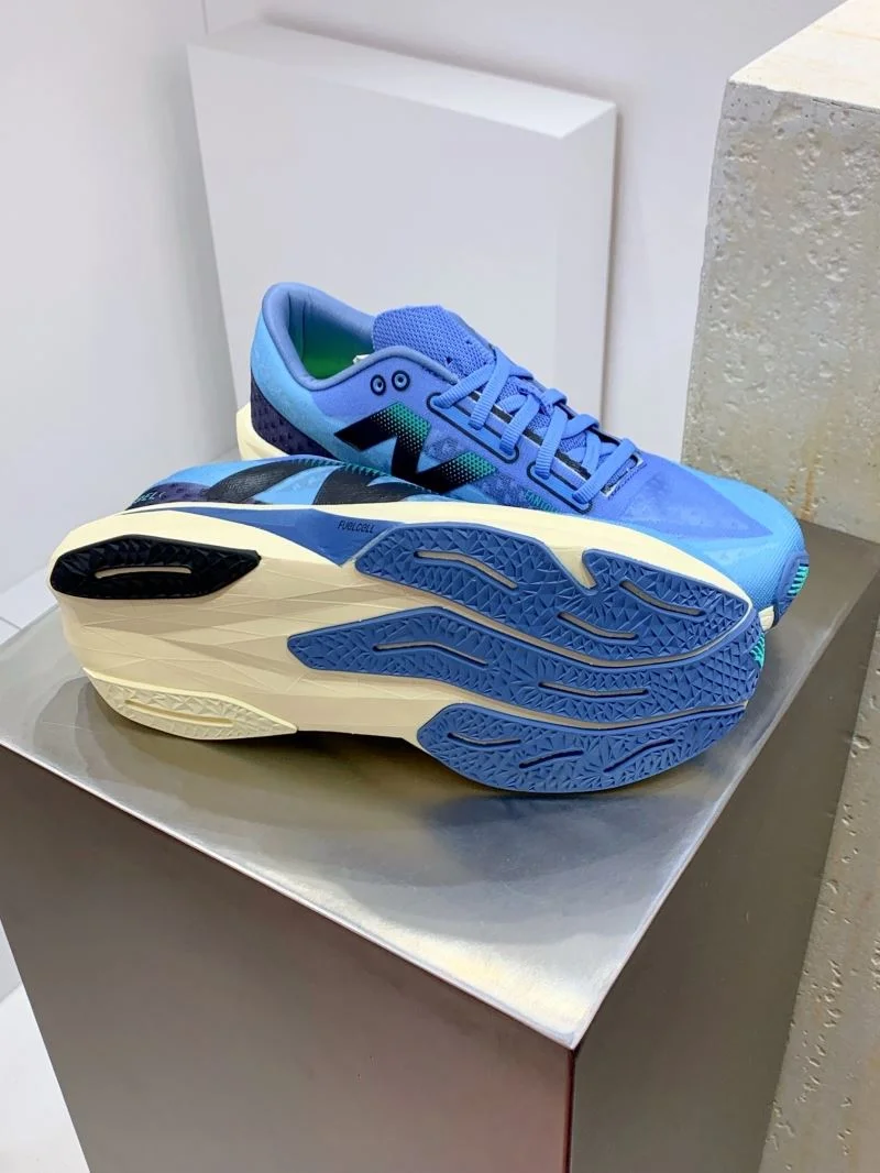New Balance Shoes Sleek 4218