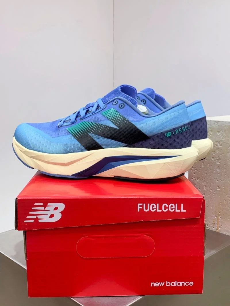 New Balance Shoes Sleek 4218