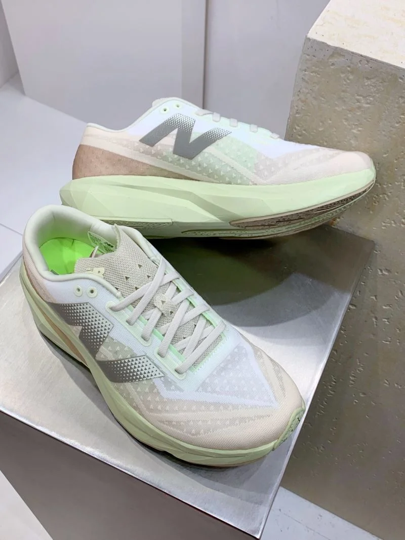 Premium New Balance Shoes 4183