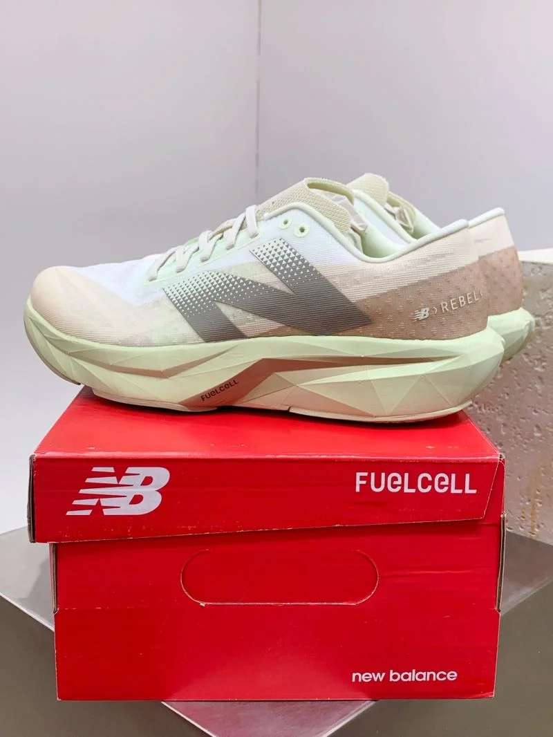 Premium New Balance Shoes 4183