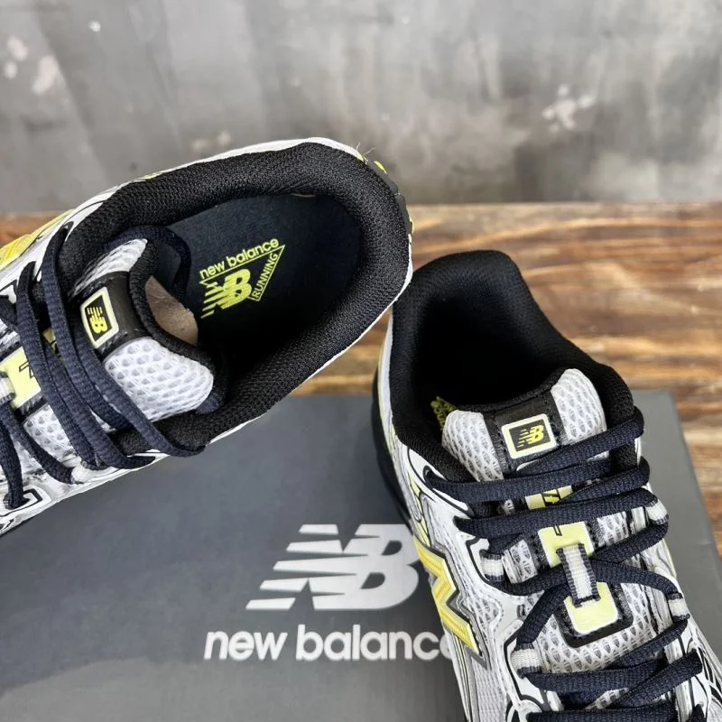 EasyCare New Balance Shoes 4195