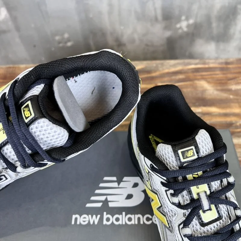 EasyCare New Balance Shoes 4195