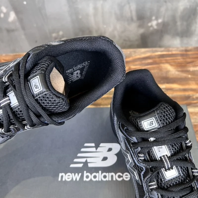 OdorResistant New Balance Shoes 4181