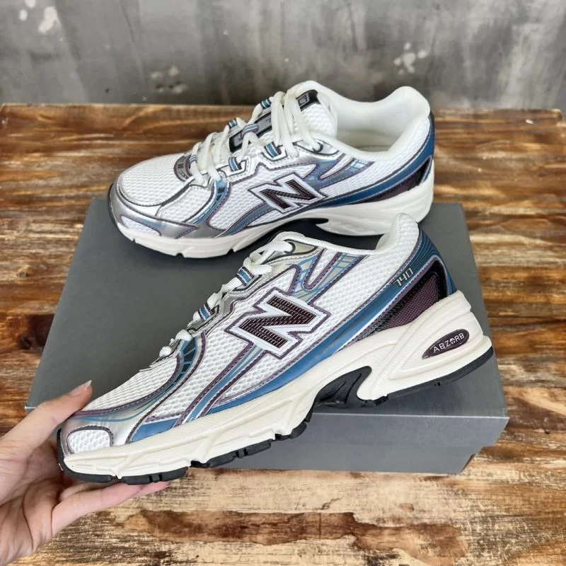 Compact New Balance Shoes 4180