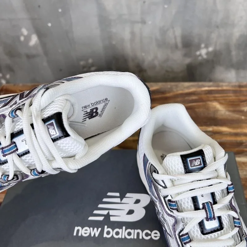 Compact New Balance Shoes 4180