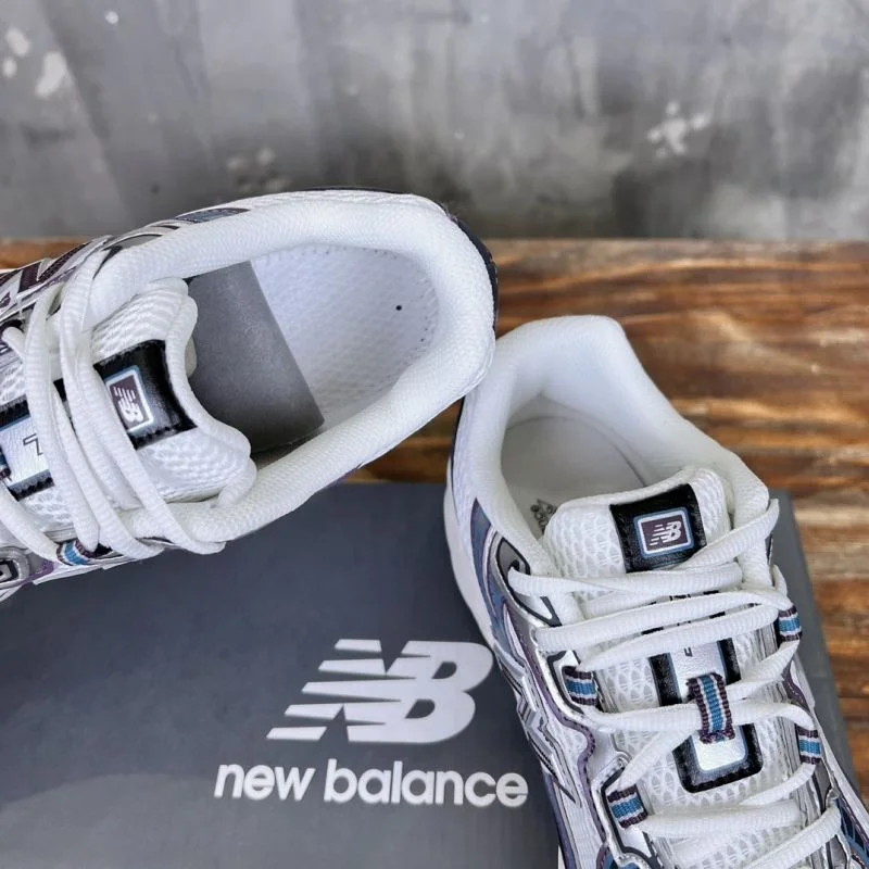 Compact New Balance Shoes 4180