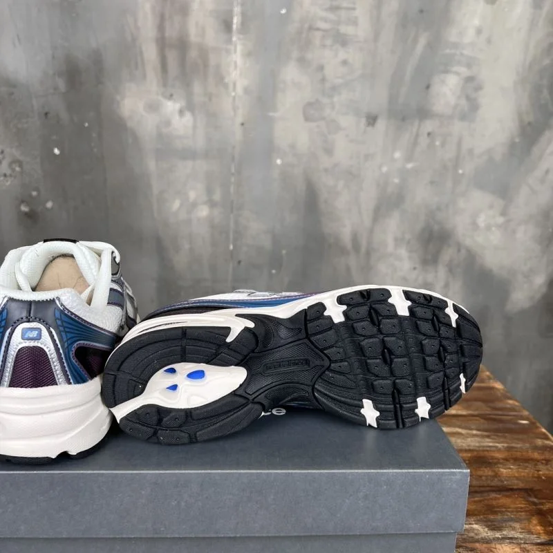 Compact New Balance Shoes 4180