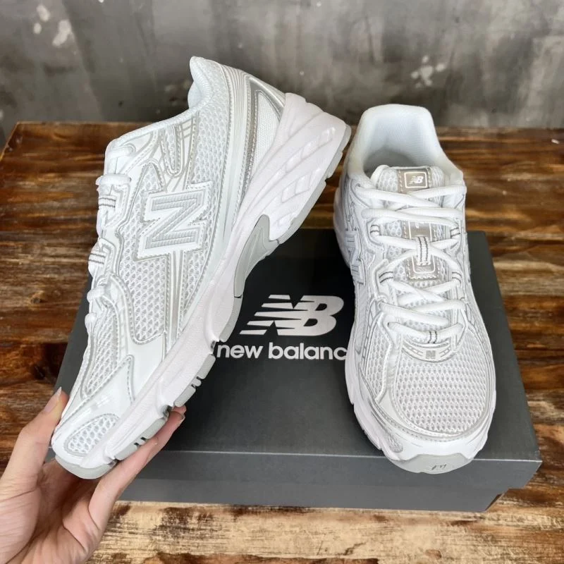 Compact New Balance Shoes 4197
