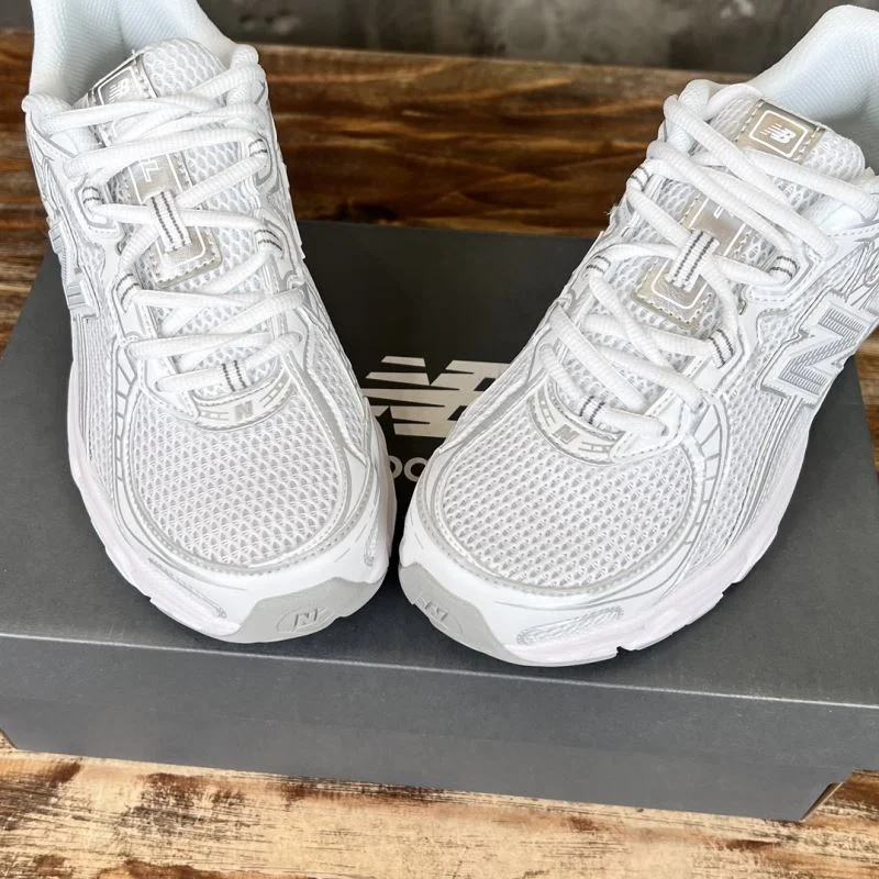 Compact New Balance Shoes 4197