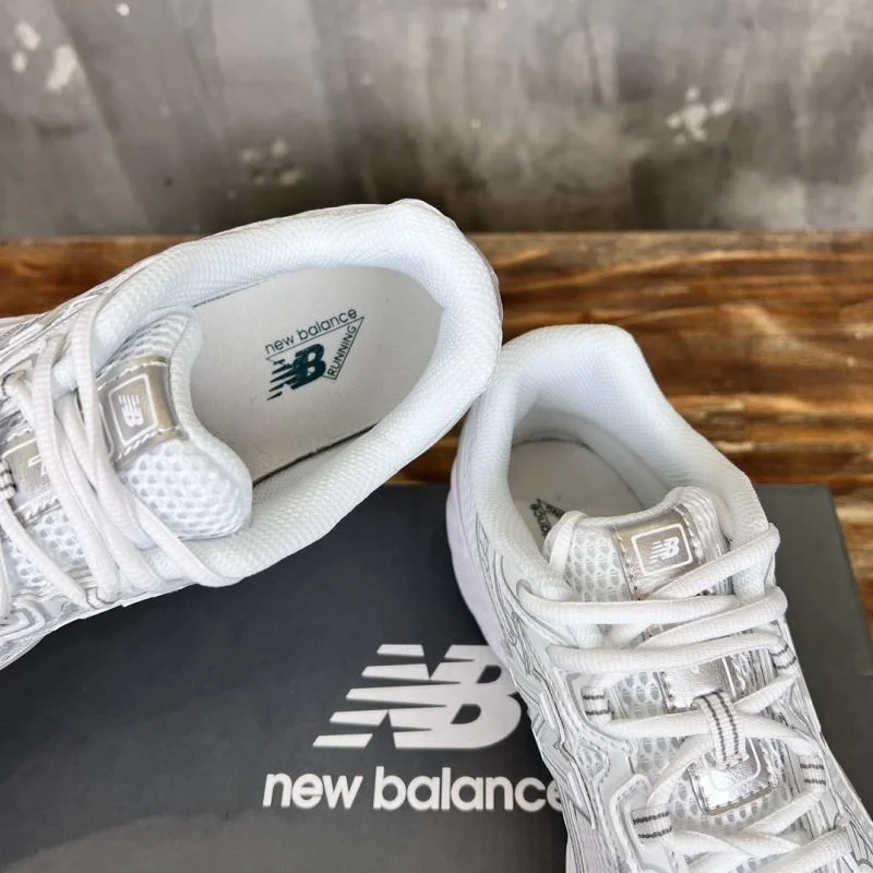 Compact New Balance Shoes 4197