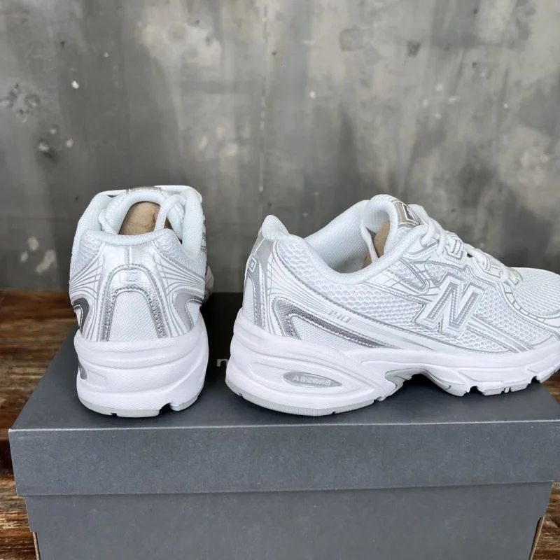 Compact New Balance Shoes 4197
