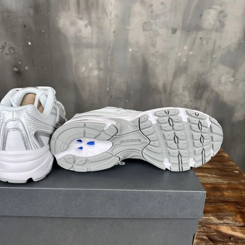 Compact New Balance Shoes 4197