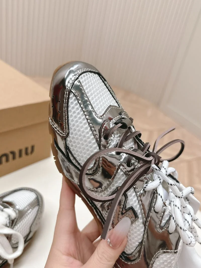 Durable New Balance Shoes 7399