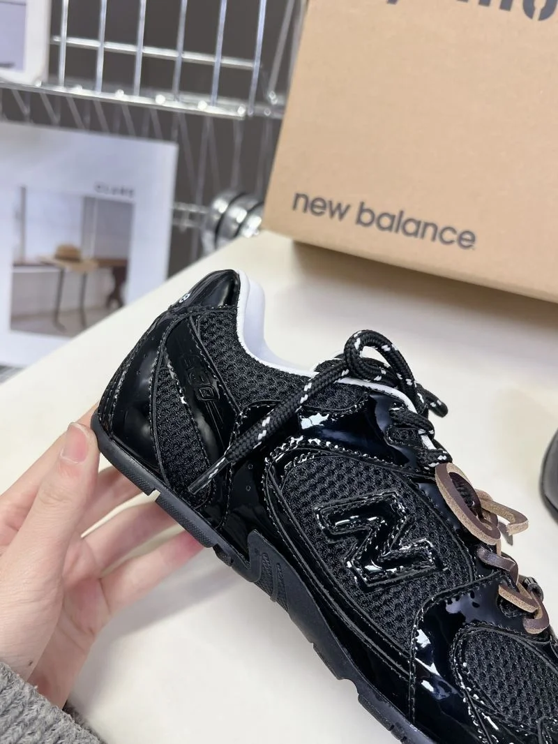 New Balance Shoes Chic 7381