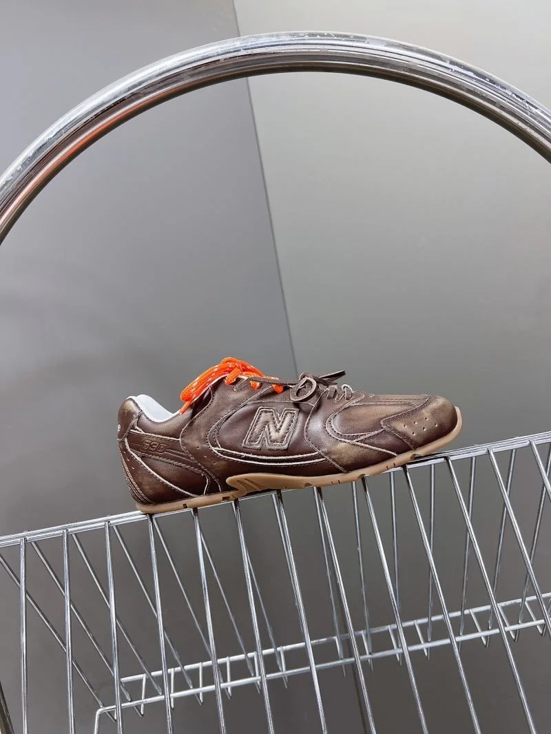 Modern New Balance Shoes 7346