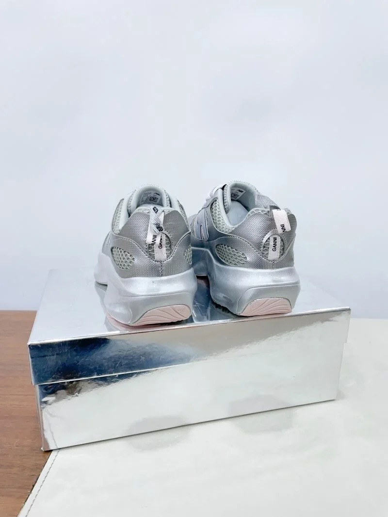AllSeason New Balance Shoes 7369