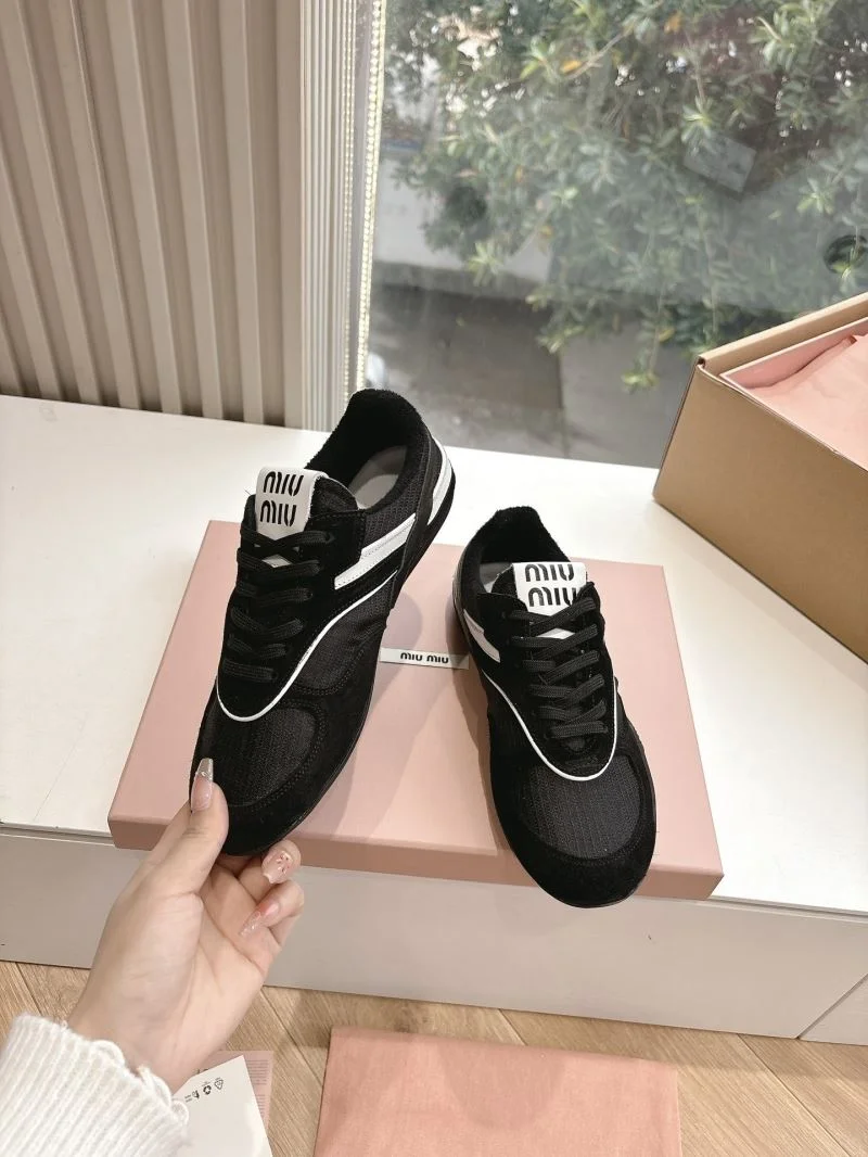New Balance Shoes Versatile 9244