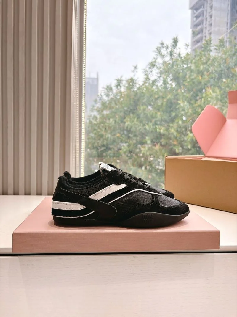 New Balance Shoes Versatile 9244