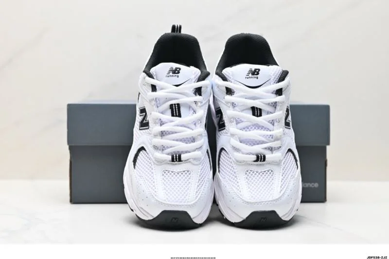New Balance Shoes Seasonal 3369