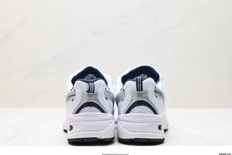 Comfortable New Balance Shoes 3326