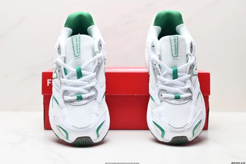 Casual New Balance Shoes 3330