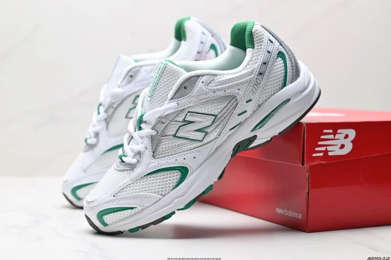 Casual New Balance Shoes 3330