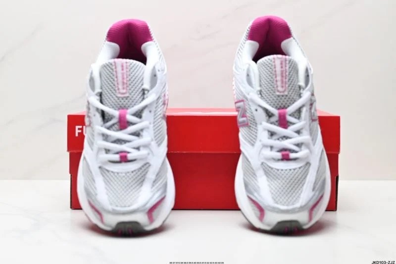 Minimalist New Balance Shoes 3332
