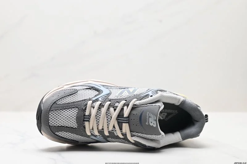 FashionForward New Balance Shoes 3323