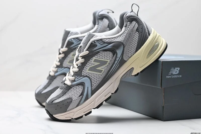 FashionForward New Balance Shoes 3323