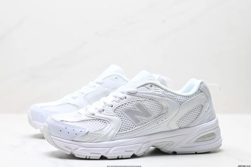 TechFriendly New Balance Shoes 3318