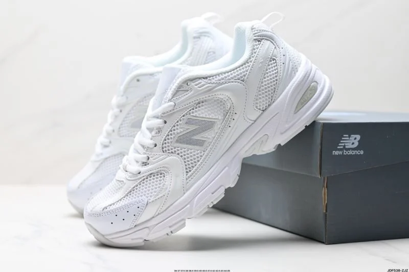TechFriendly New Balance Shoes 3318
