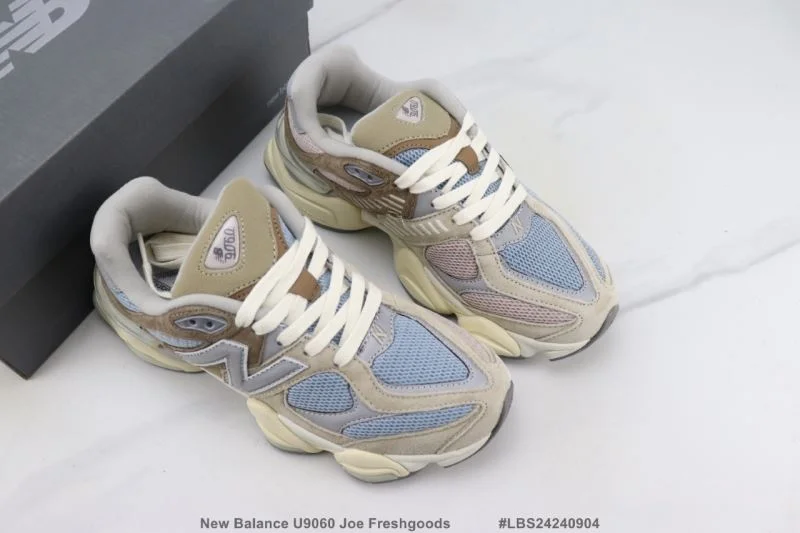 Sleek New Balance Shoes 3299