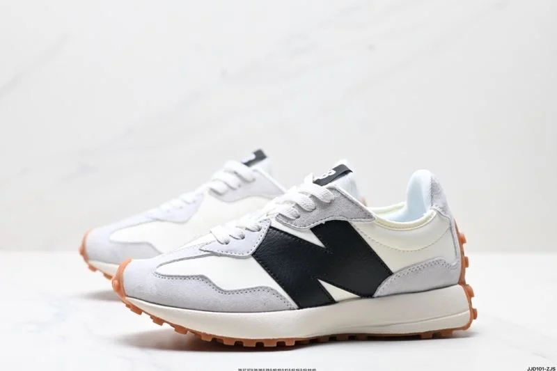 New Balance Shoes Snug 3300