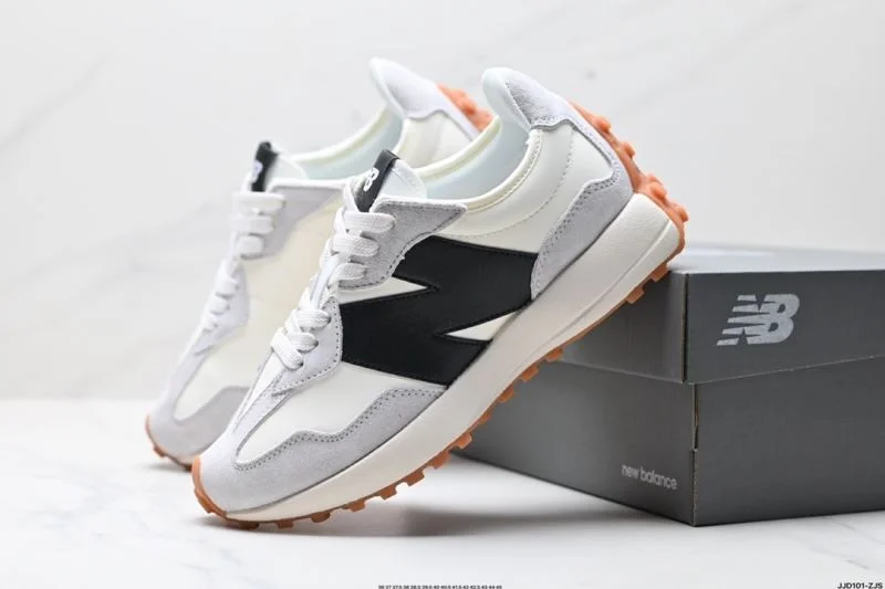 New Balance Shoes Snug 3300