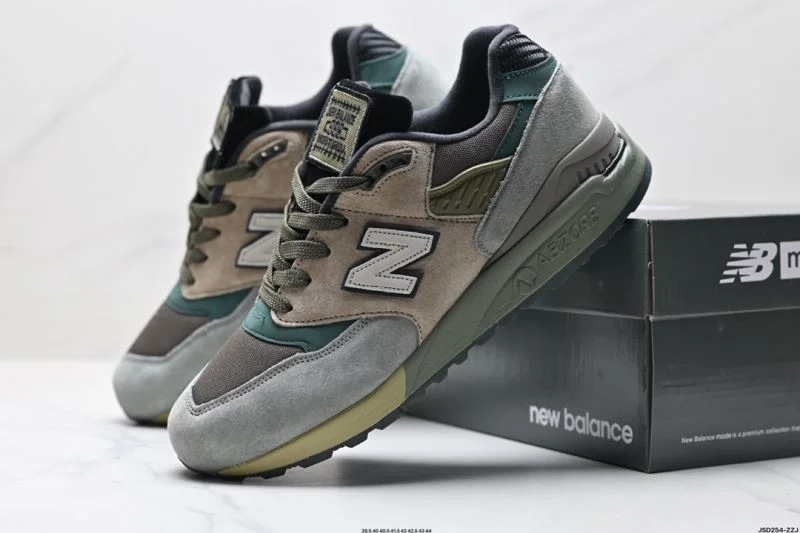 Flexible New Balance Shoes 3291