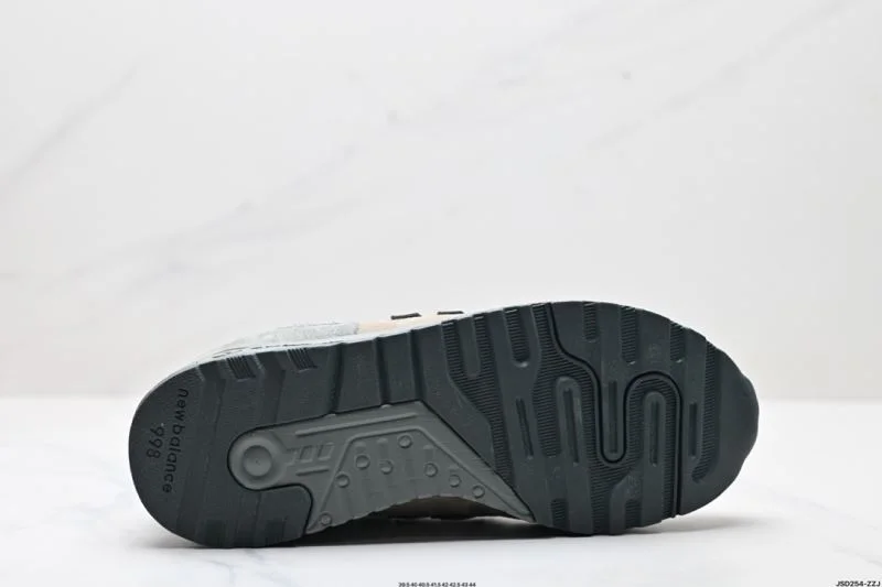 Flexible New Balance Shoes 3291
