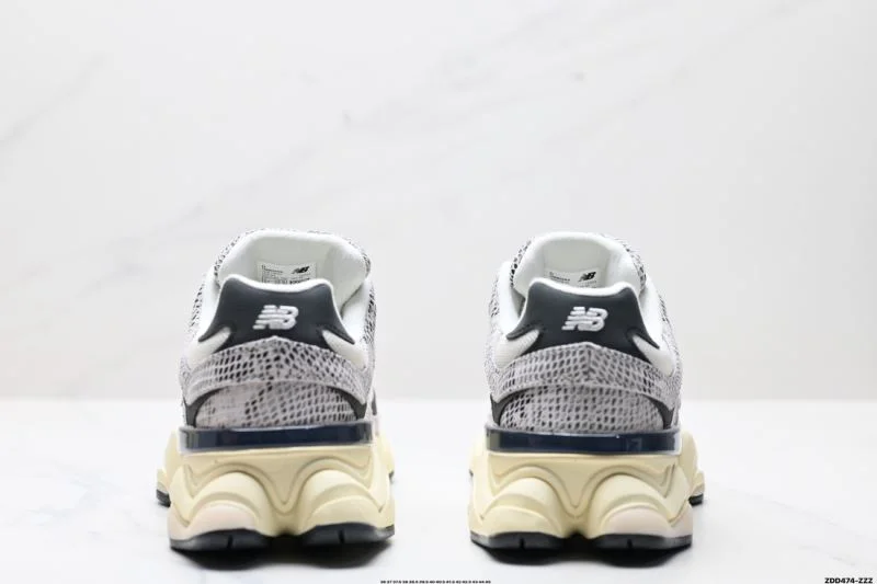 Breathable New Balance Shoes 3304