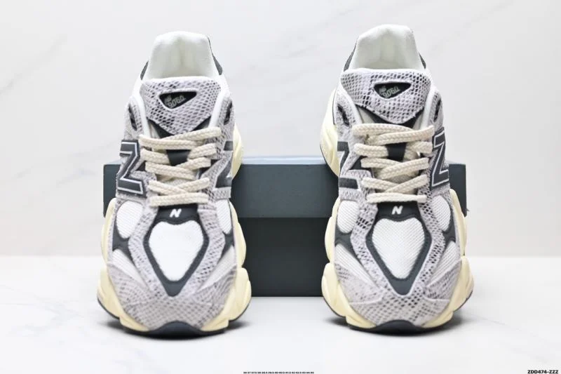 Breathable New Balance Shoes 3304